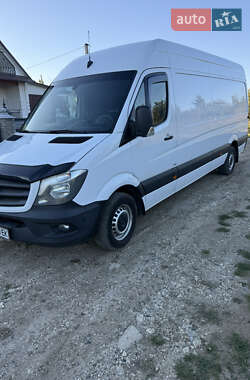 Грузовой фургон Mercedes-Benz Sprinter 2016 в 