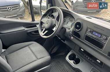 Грузовой фургон Mercedes-Benz Sprinter 2022 в 