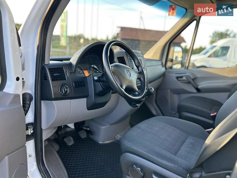 Грузовой фургон Mercedes-Benz Sprinter 2018 в Стрые