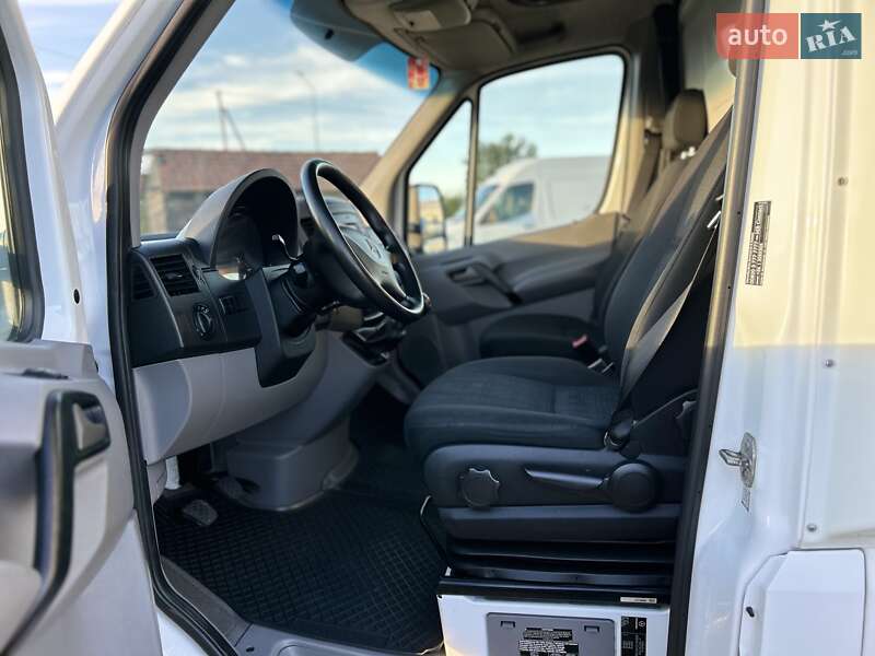 Грузовой фургон Mercedes-Benz Sprinter 2018 в Стрые