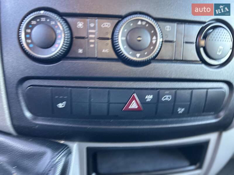 Грузовой фургон Mercedes-Benz Sprinter 2018 в Стрые