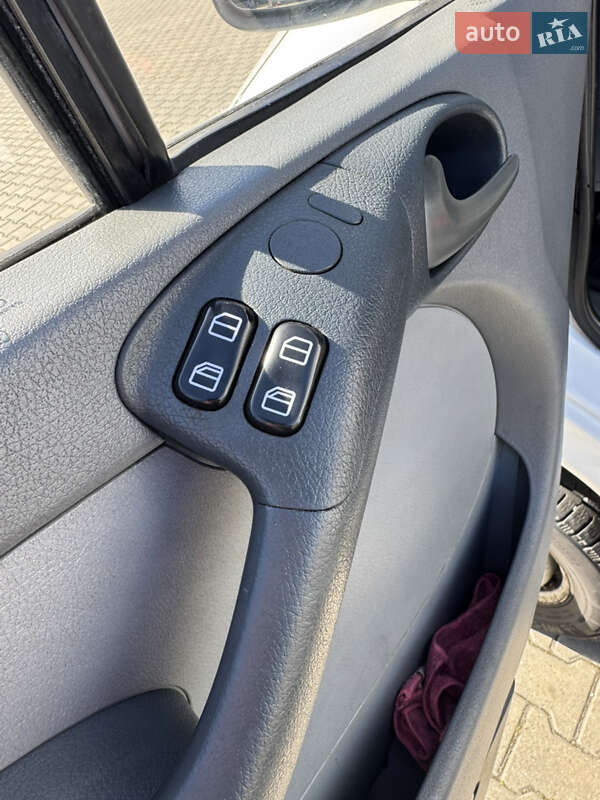 Вантажний фургон Mercedes-Benz Sprinter 2005 в Заболотові