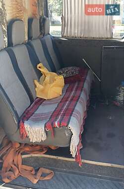 Вантажопасажирський фургон Mercedes-Benz Sprinter 2005 в 