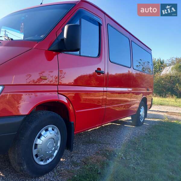 Грузопассажирский фургон Mercedes-Benz Sprinter 2000 в Снятине