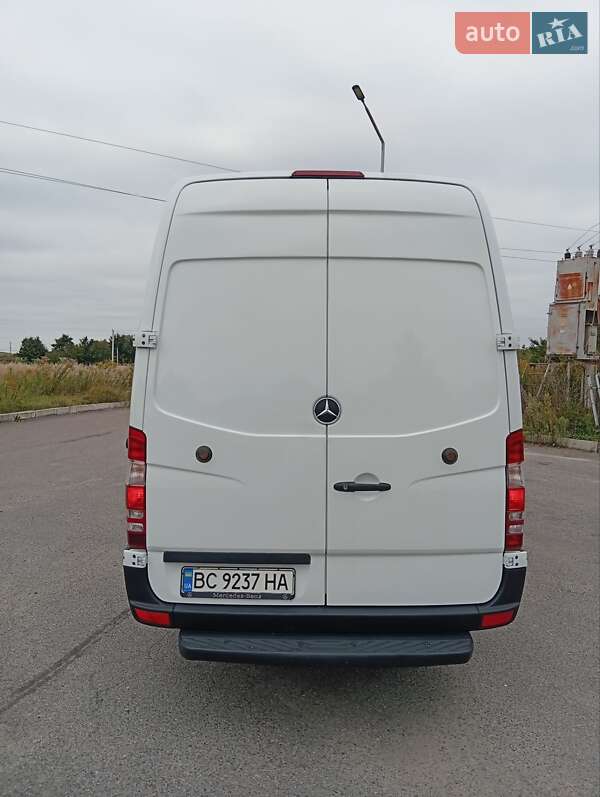 Вантажний фургон Mercedes-Benz Sprinter 2013 в Львові фото 3 Вантажний фургон Mercedes-Benz Sprinter 2013 в Львові
