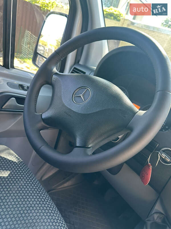 Вантажний фургон Mercedes-Benz Sprinter 2006 в Одесі фото 10 Вантажний фургон Mercedes-Benz Sprinter 2006 в Одесі