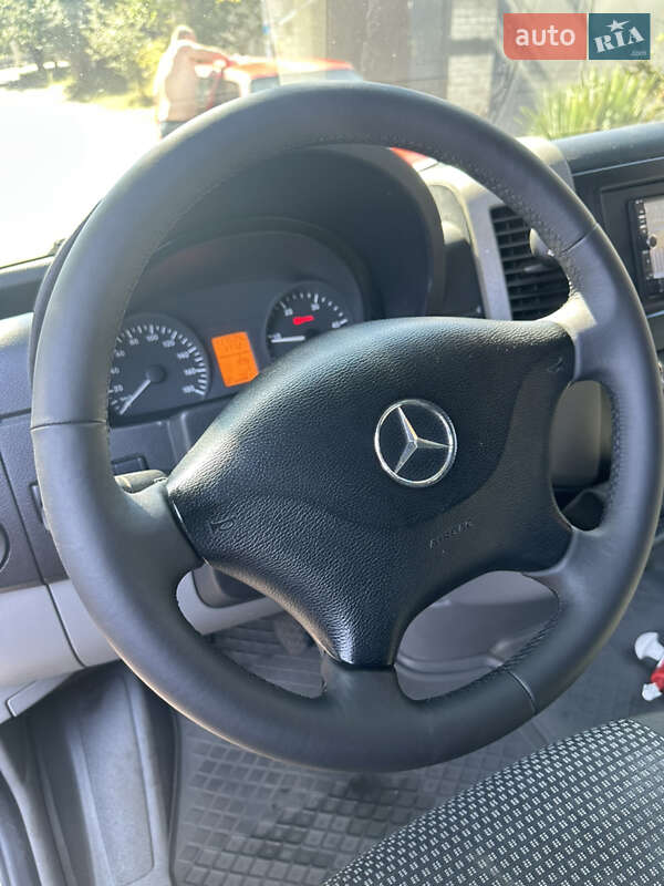 Вантажний фургон Mercedes-Benz Sprinter 2006 в Одесі фото 14 Вантажний фургон Mercedes-Benz Sprinter 2006 в Одесі