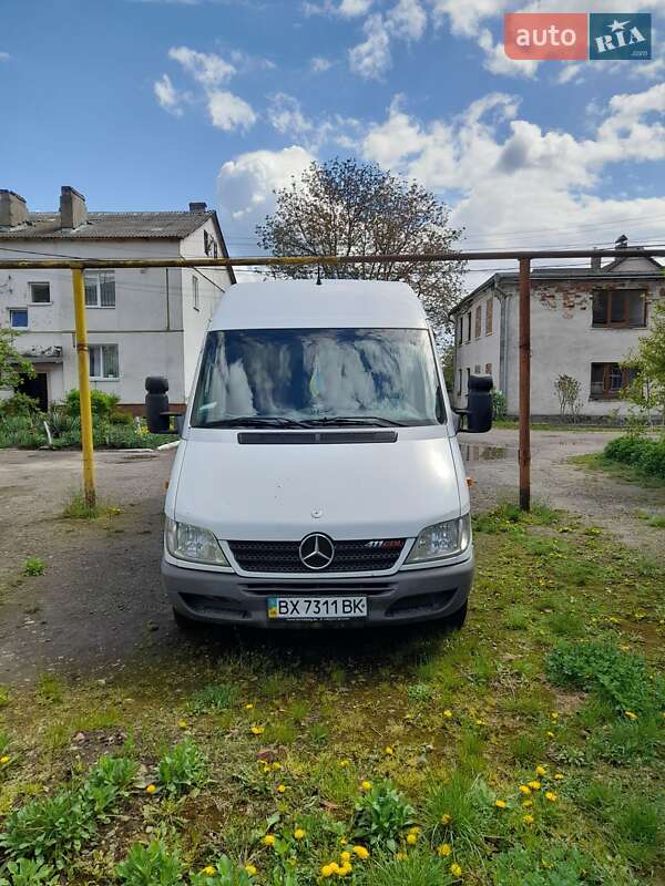 Грузовой фургон Mercedes-Benz Sprinter 2005 в Виньковцах