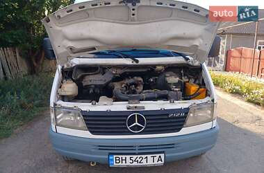 Грузовой фургон Mercedes-Benz Sprinter 1999 в 