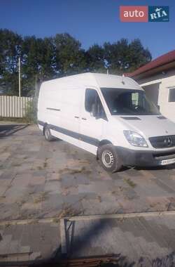 Грузовой фургон Mercedes-Benz Sprinter 2010 в 
