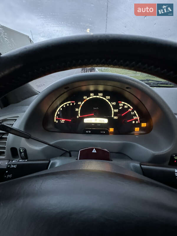 Микроавтобус Mercedes-Benz Sprinter 2002 в Ровно