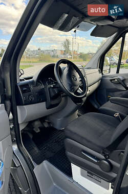 Грузовой фургон Mercedes-Benz Sprinter 2015 в 