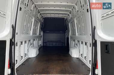 Грузовой фургон Mercedes-Benz Sprinter 2020 в 