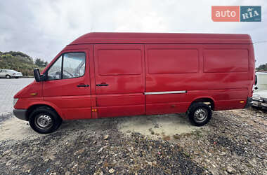 Грузовой фургон Mercedes-Benz Sprinter 2004 в 
