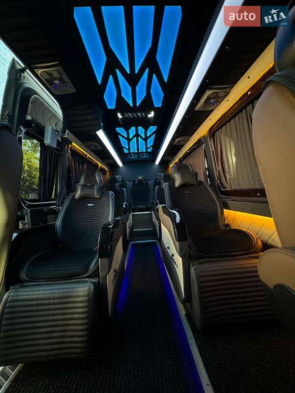 Микроавтобус Mercedes-Benz Sprinter 2012 в Умани
