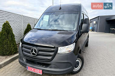 Грузовой фургон Mercedes-Benz Sprinter 2022 в 