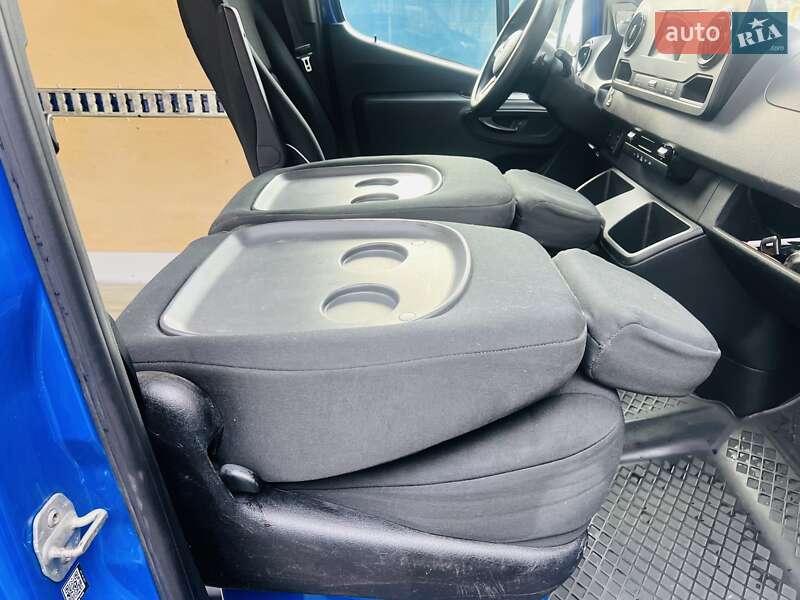 Вантажний фургон Mercedes-Benz Sprinter 2020 в Дніпрі