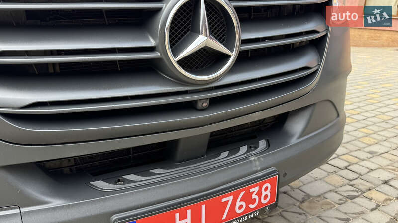 Вантажний фургон Mercedes-Benz Sprinter 2021 в Сваляві
