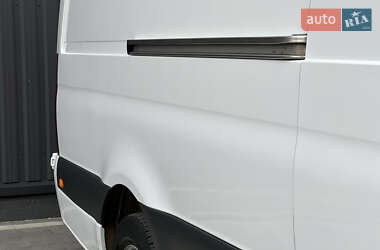 Грузовой фургон Mercedes-Benz Sprinter 2021 в 