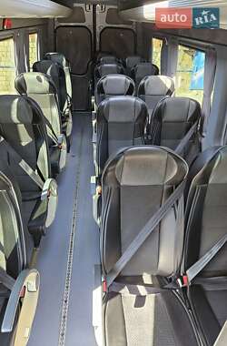 Туристический / Междугородний автобус Mercedes-Benz Sprinter 2013 в 