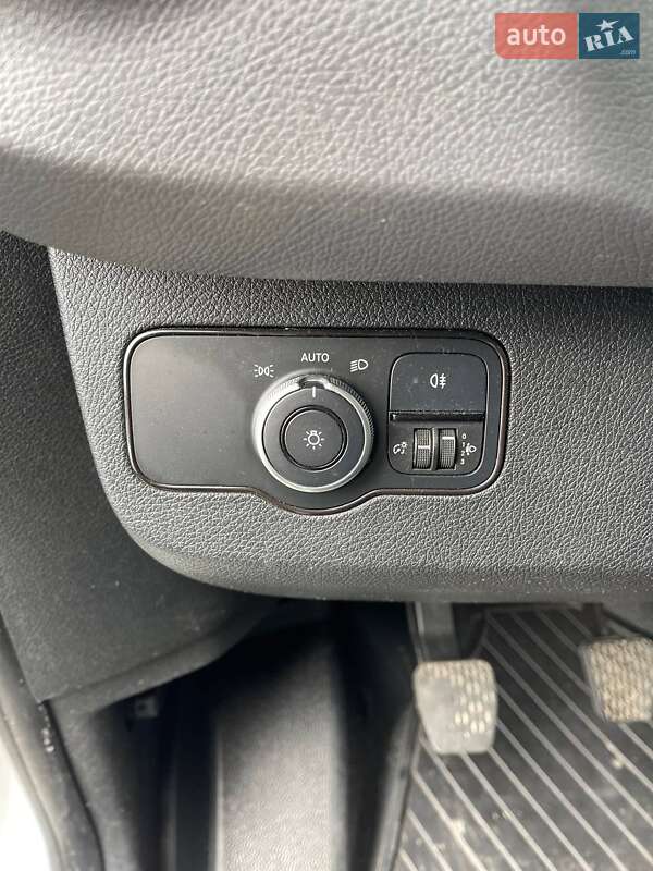 Грузовой фургон Mercedes-Benz Sprinter 2018 в Львове