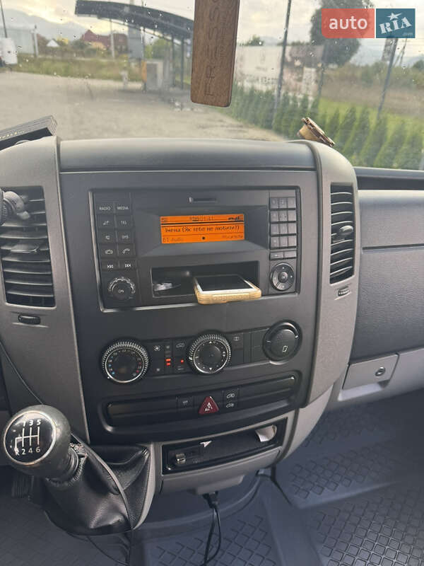 Микроавтобус Mercedes-Benz Sprinter 2006 в Хусте фото 23 Микроавтобус Mercedes-Benz Sprinter 2006 в Хусте