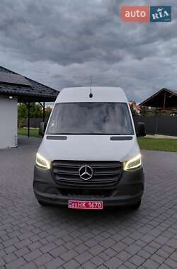 Грузовой фургон Mercedes-Benz Sprinter 2020 в 