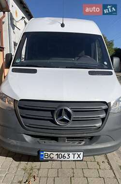 Грузопассажирский фургон Mercedes-Benz Sprinter 2023 в 