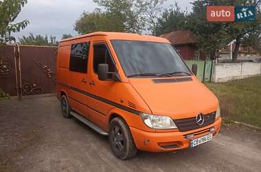 Микроавтобус Mercedes-Benz Sprinter 2005 в 