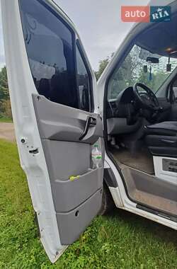 Грузовой фургон Mercedes-Benz Sprinter 2014 в 