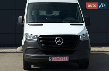 Грузовой фургон Mercedes-Benz Sprinter 2021 в 