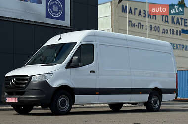 Грузовой фургон Mercedes-Benz Sprinter 2021 в 