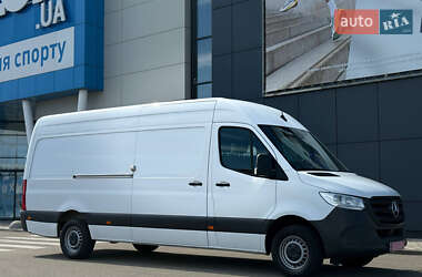 Грузовой фургон Mercedes-Benz Sprinter 2021 в 