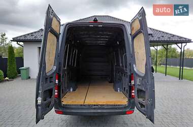 Грузовой фургон Mercedes-Benz Sprinter 2017 в 