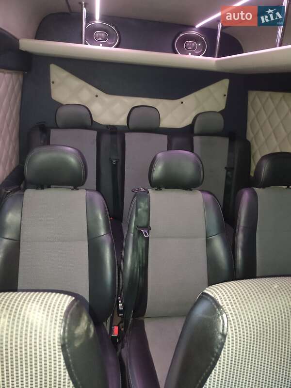 Микроавтобус Mercedes-Benz Sprinter 2005 в Старой Выжевке
