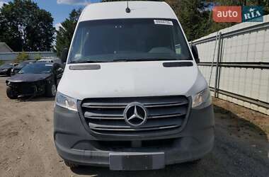 Грузовой фургон Mercedes-Benz Sprinter 2019 в 