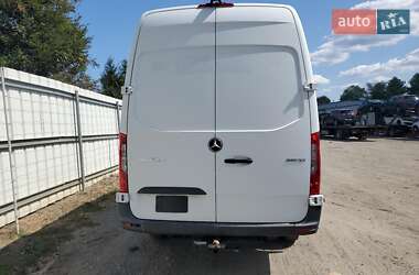 Грузовой фургон Mercedes-Benz Sprinter 2019 в 