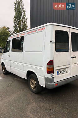Грузопассажирский фургон Mercedes-Benz Sprinter 2000 в Киеве