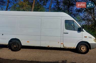 Грузовой фургон Mercedes-Benz Sprinter 2005 в 