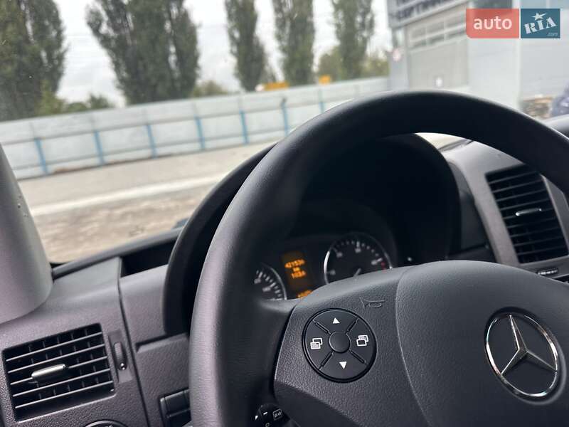 Туристический / Междугородний автобус Mercedes-Benz Sprinter 2015 в Ровно