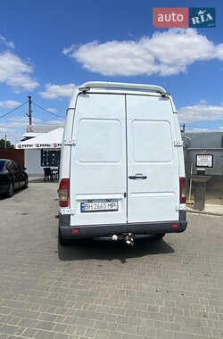 Грузовой фургон Mercedes-Benz Sprinter 2003 в 