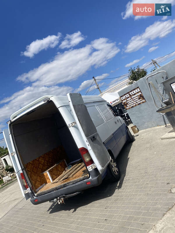 Грузовой фургон Mercedes-Benz Sprinter 2003 в Виннице