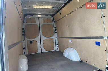 Грузовой фургон Mercedes-Benz Sprinter 2021 в 