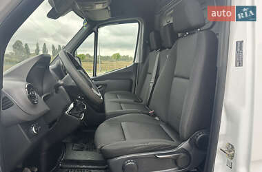 Грузовой фургон Mercedes-Benz Sprinter 2021 в 