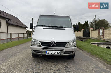 Грузопассажирский фургон Mercedes-Benz Sprinter 2005 в Ивано-Франковске