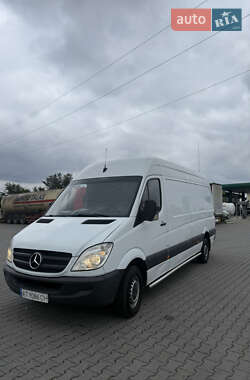 Вантажний фургон Mercedes-Benz Sprinter 2013 в Чернівцях