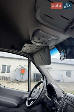 Грузовой фургон Mercedes-Benz Sprinter 2013 в 