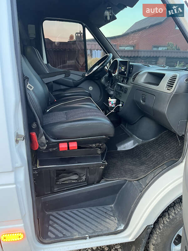 Туристический / Междугородний автобус Mercedes-Benz Sprinter 2000 в Кривом Роге
