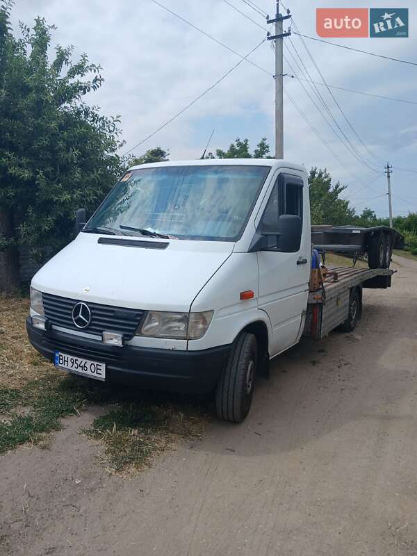 Эвакуатор Mercedes-Benz Sprinter 1999 в 