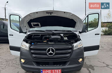 Грузовой фургон Mercedes-Benz Sprinter 2020 в 